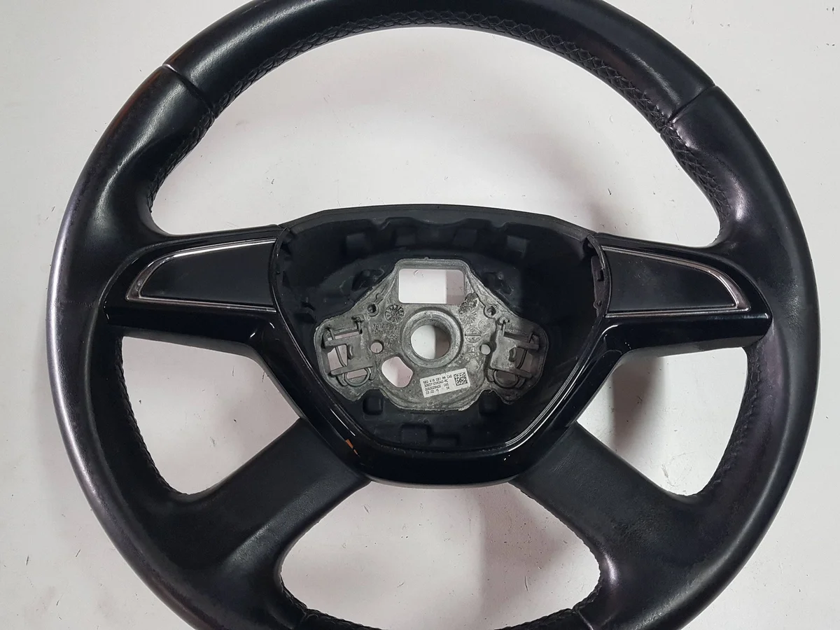 Volante Skoda Octavia 3 5E Usado OEM I5E0419091AAI image 3