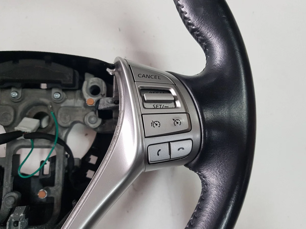 Volant Cuir Nissan Pulsar 2014-2018 OEM I34220770BI image 6