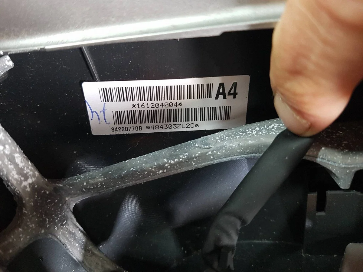 Volant Cuir Nissan Pulsar 2014-2018 OEM I34220770BI image 9
