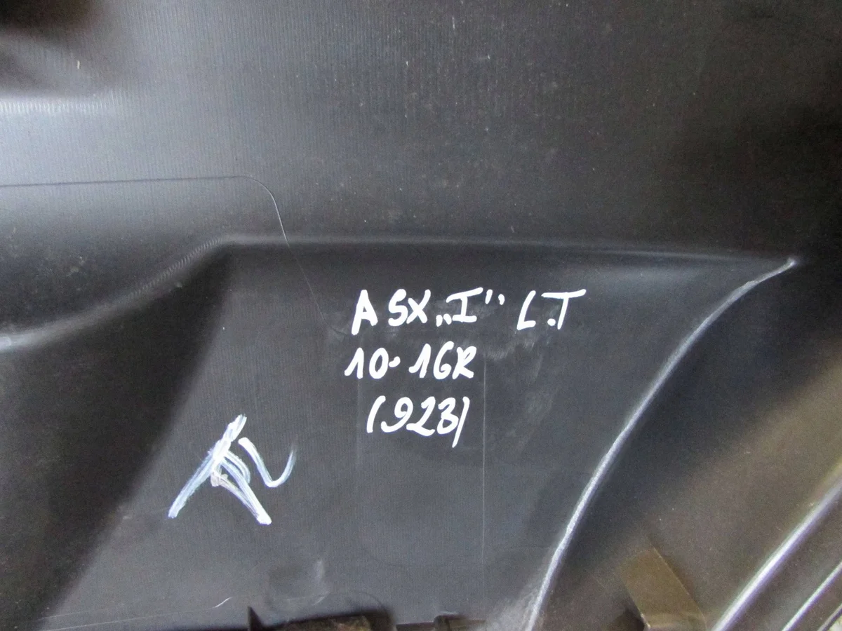 Mitsubishi ASX takakoiran luukku 7222A615 image 3