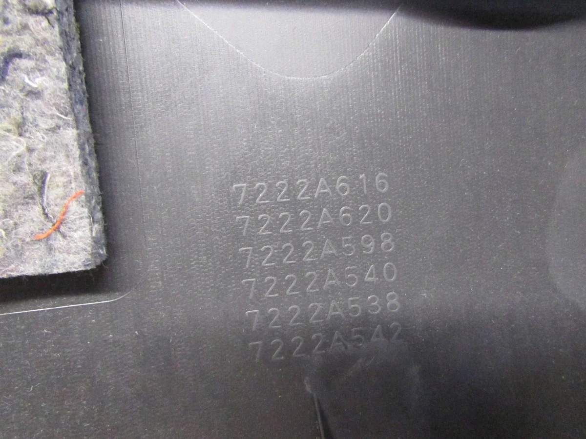 Panel lateral trasero derecho Mitsubishi ASX 7222A616 image 5