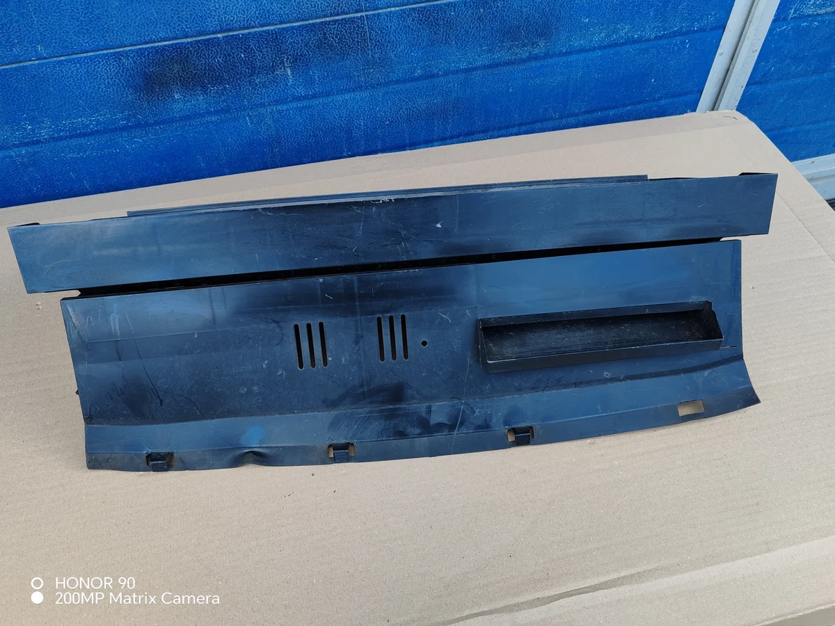 Renfort avant VW T7 7T0805588A image 3