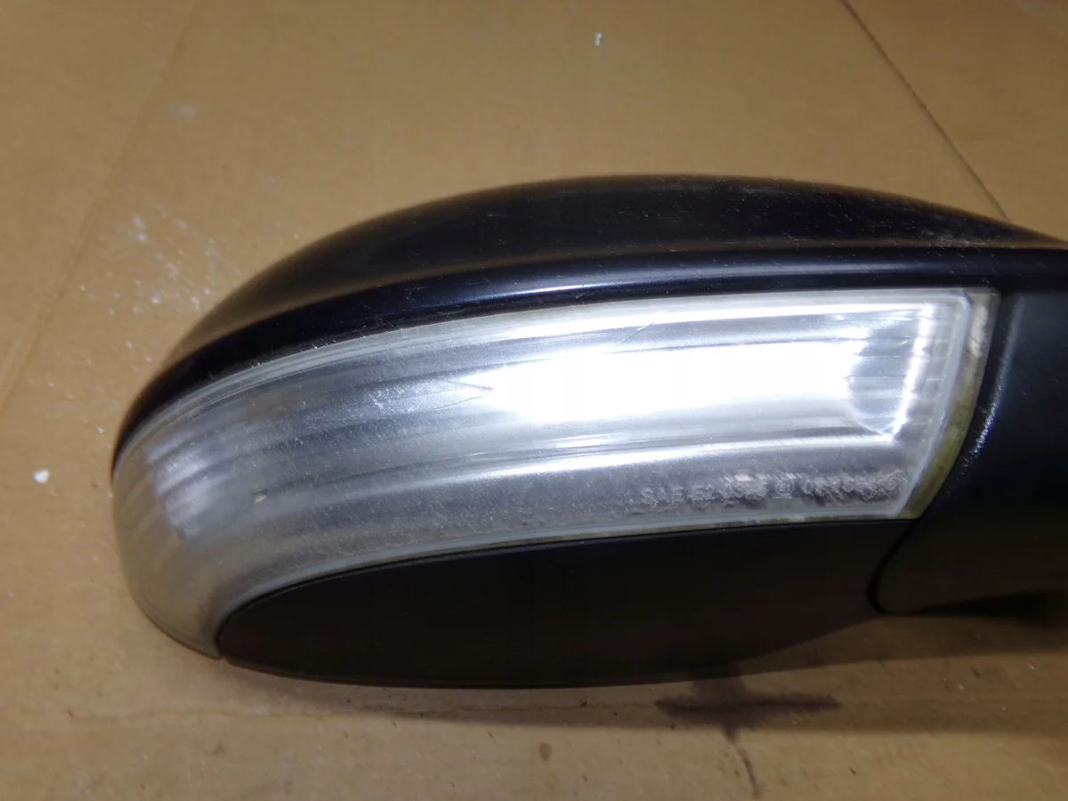 VW Passat B5 LIFT Spiegel Rechts 6 Pin image 6