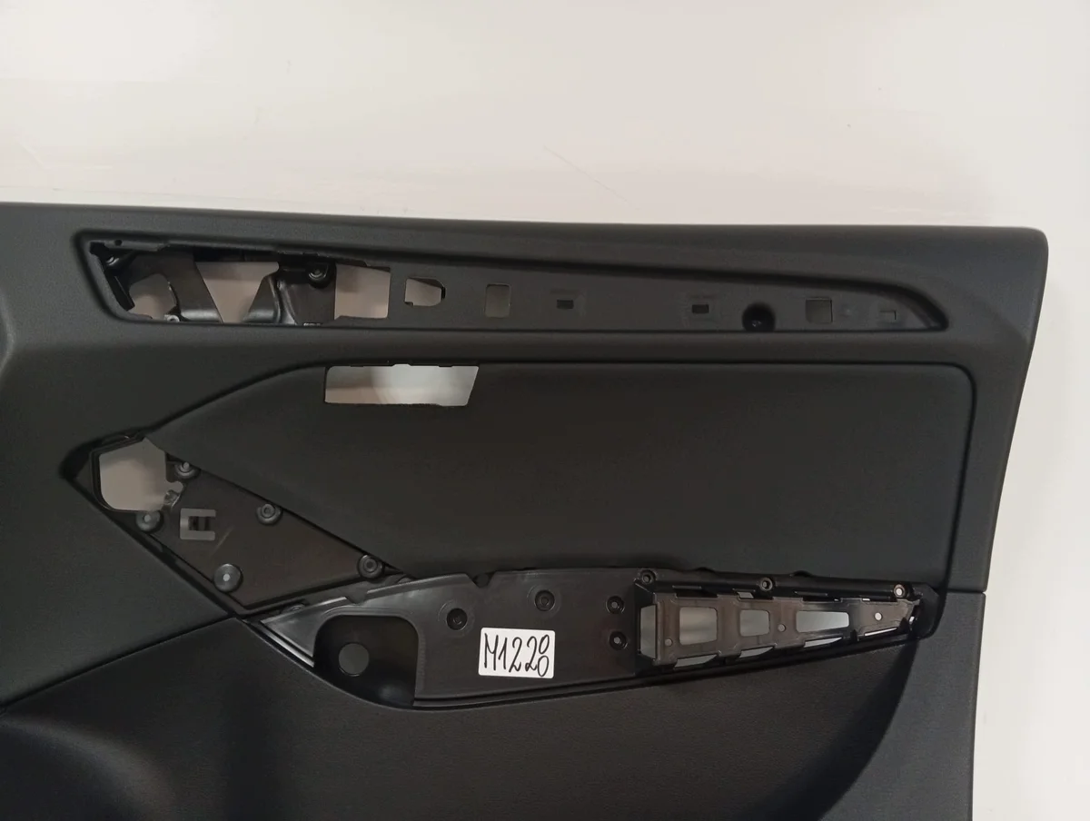 Dörrpanel höger fram Audi Q5 8R (8R2867104BF) image 9