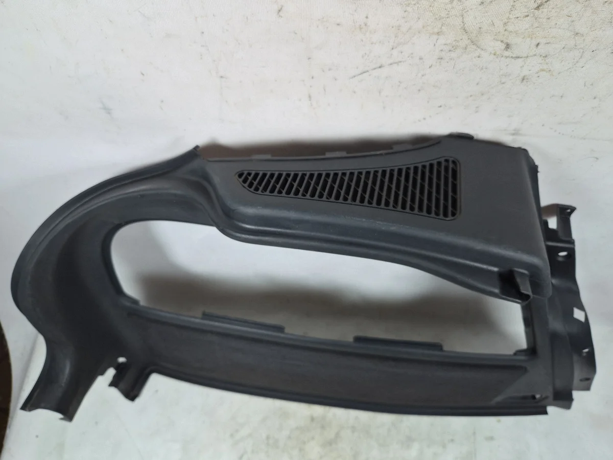 Audi A3 S3 8L sidopanel bagage vänster image 3