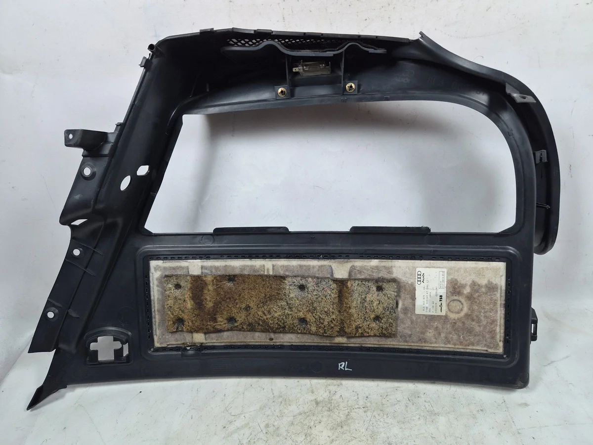Audi A3 S3 8L sidopanel bagage vänster image 4