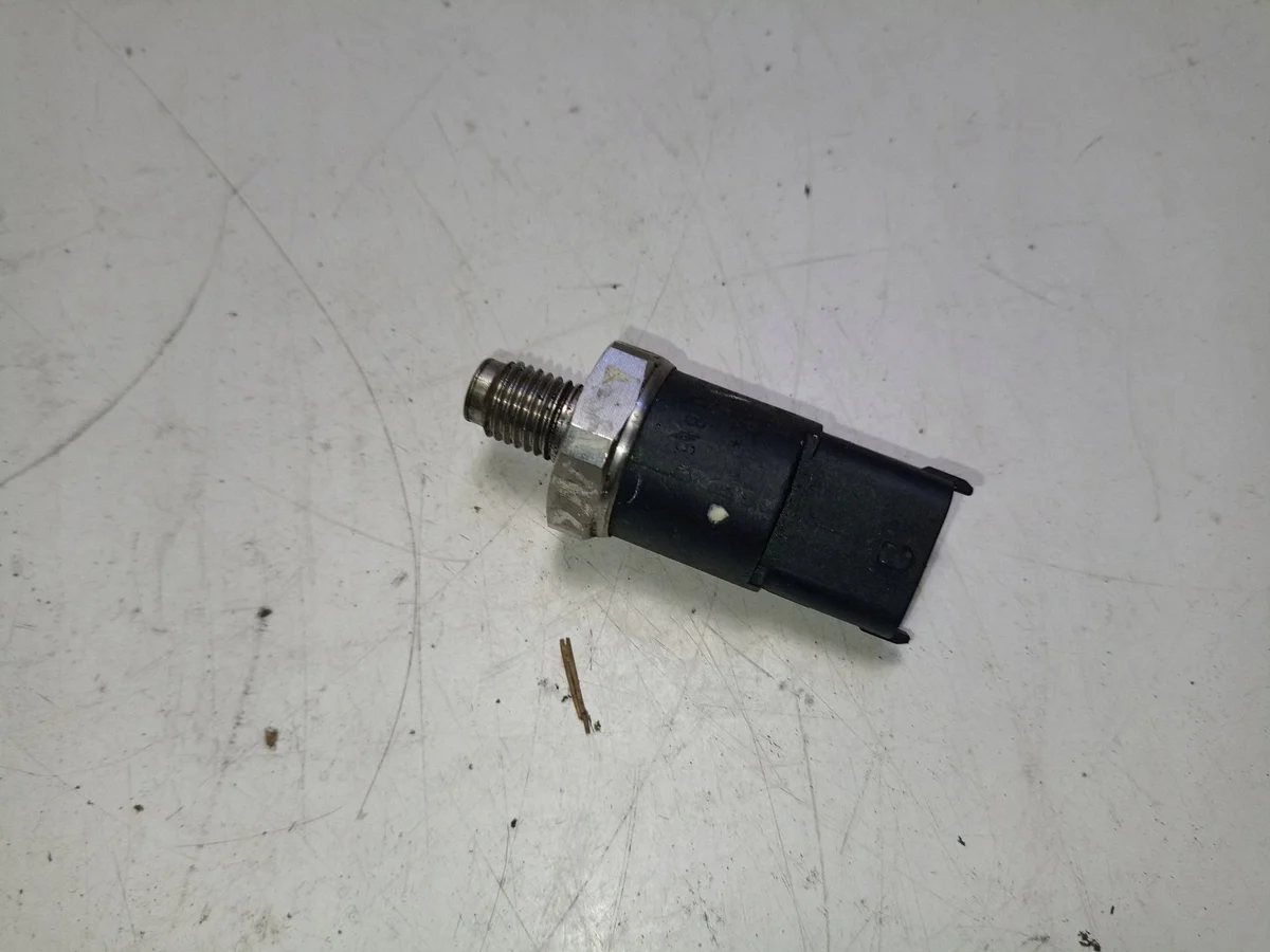 Alfa Romeo OE 0281002405 Sensore Pressione Carburante