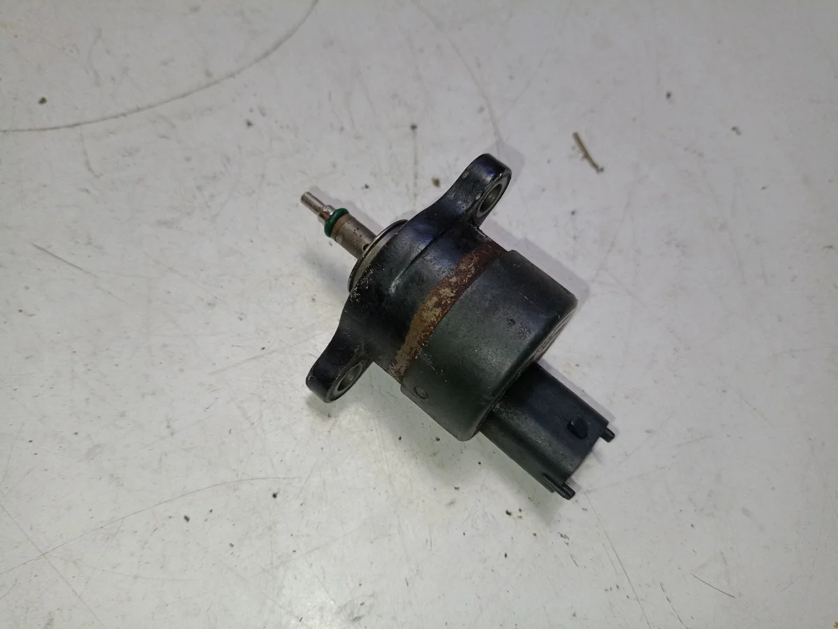 Fuel Pressure Sensor Alfa Romeo 156 0281002488 image 4