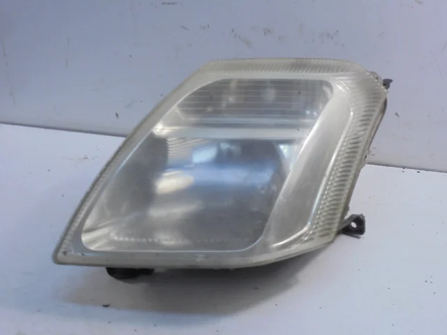 Etumaski Citroen C2 vasen, käytetty