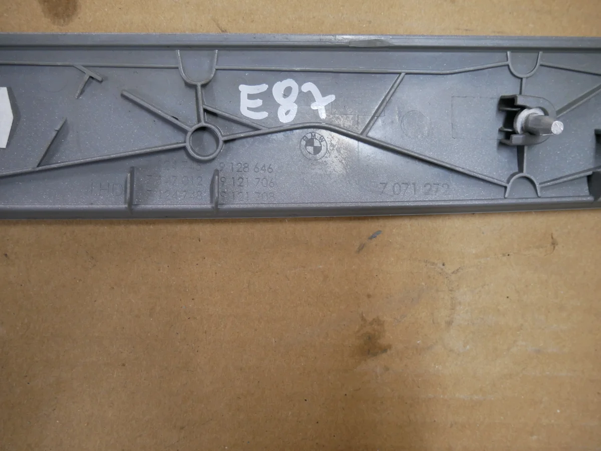 BMW E87 LCI Sierlijst Dashboard Console image 5