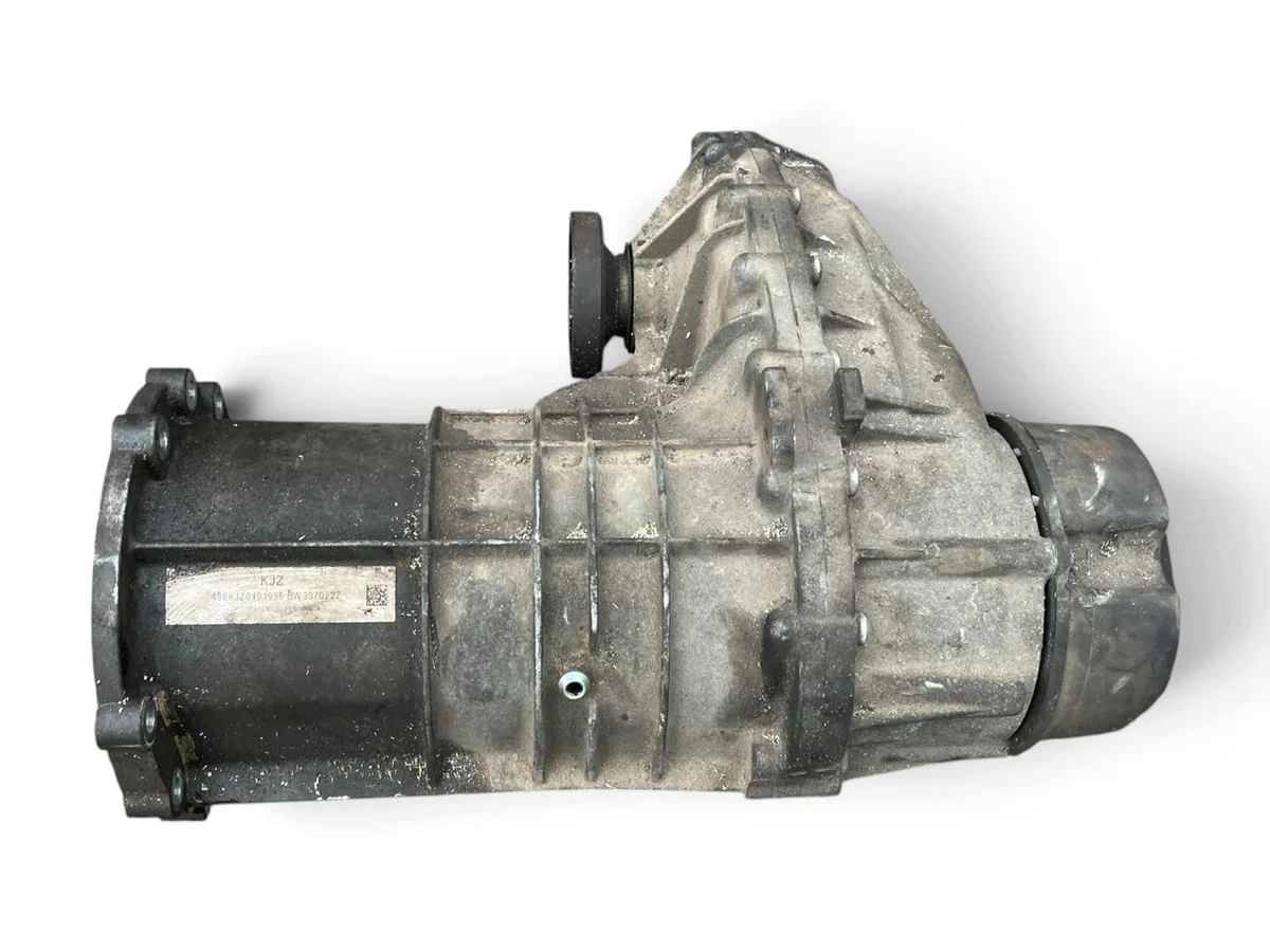 Verdelingbak Audi Q7 4L 0AQ341010J Gebruikt