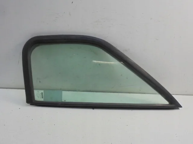 Iveco Daily III vitre triangulaire porte gauche