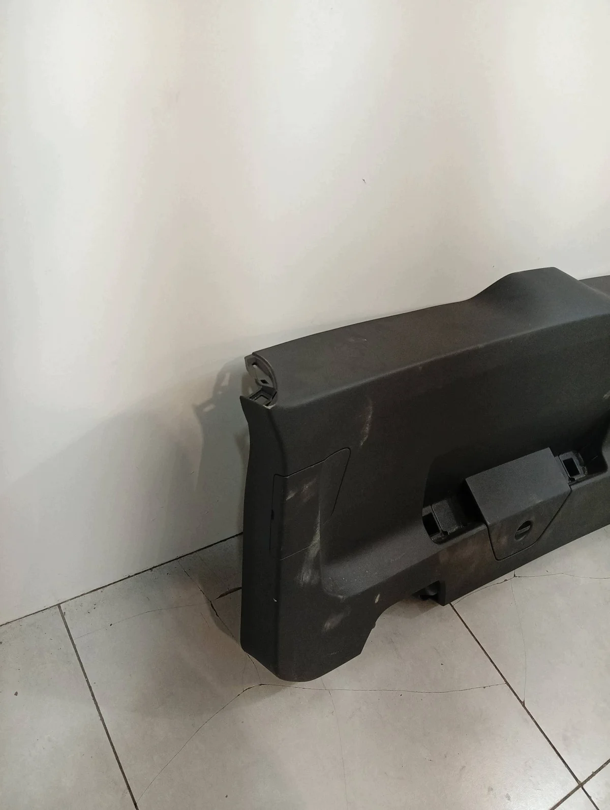 Bagagerumsluckans sidopanel VW Touran III image 3