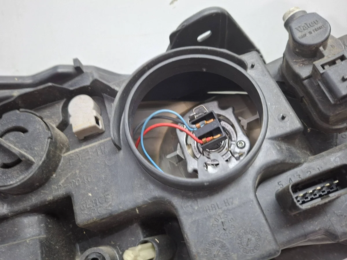 Farol Esquerdo Renault Laguna II 8200481196 image 8