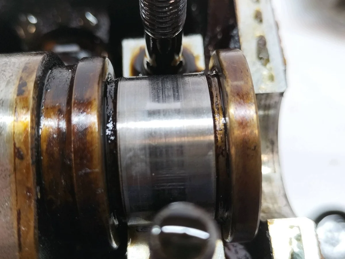 Cilinderkop 1.6 8V MPI VW Golf V image 9