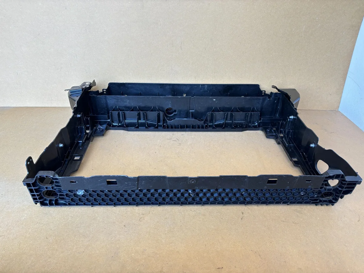 VW Caddy 4 förstärkning frontbalk image 4