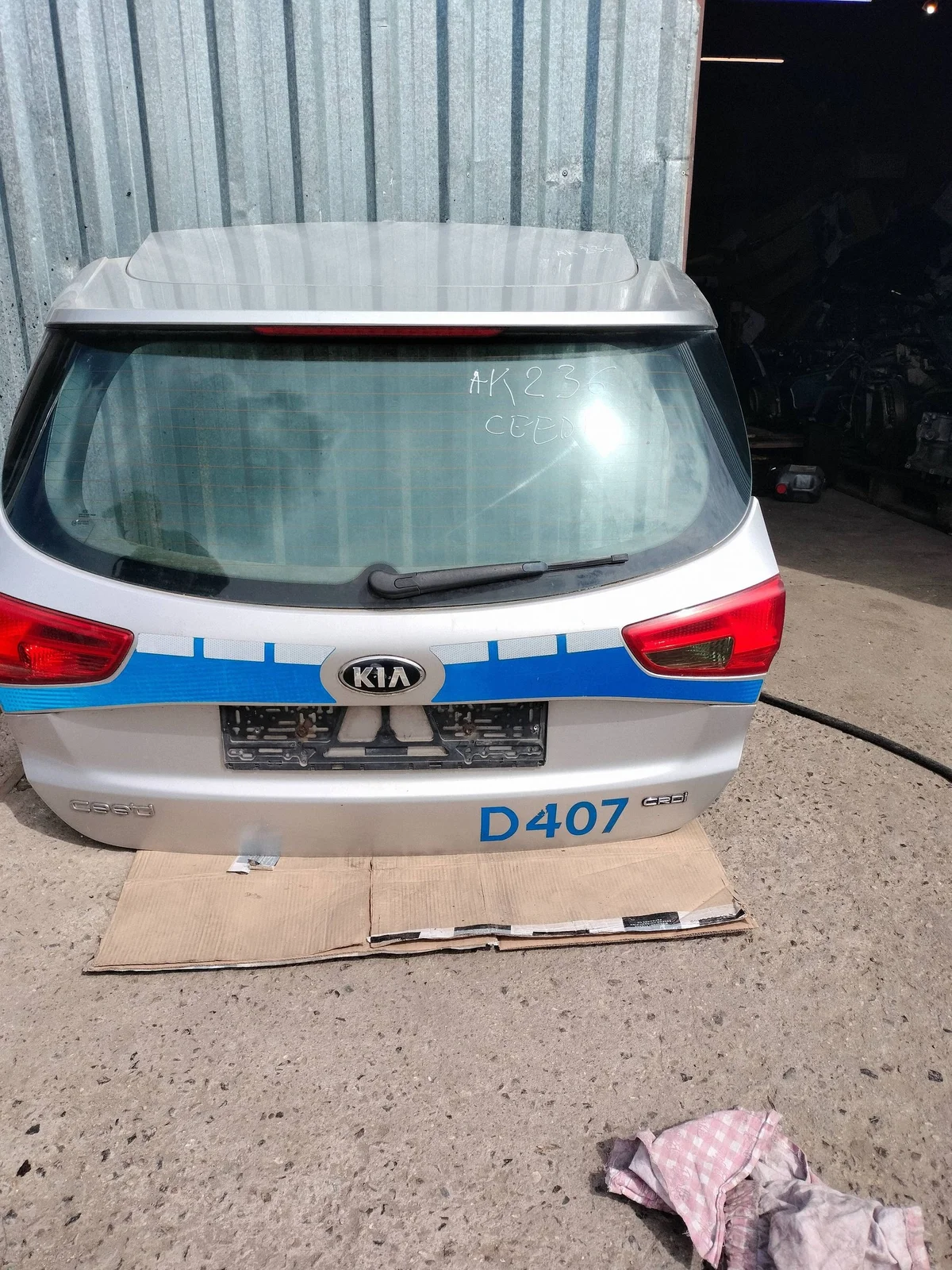 Portón Maletero KIA Ceed II AK236 Usado
