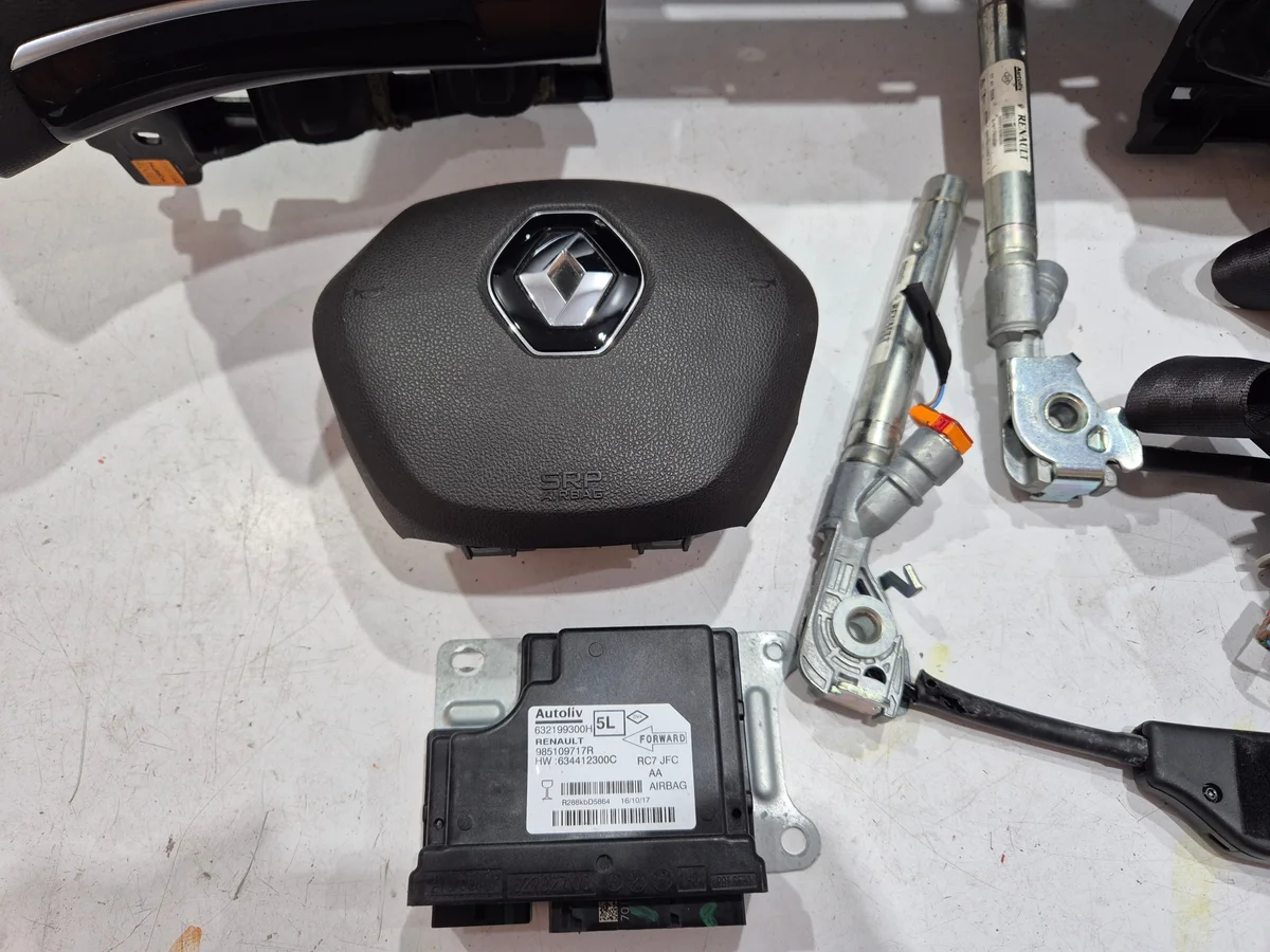 Panel deska airbag Renault Espace V 5 OEM 681004166R image 5