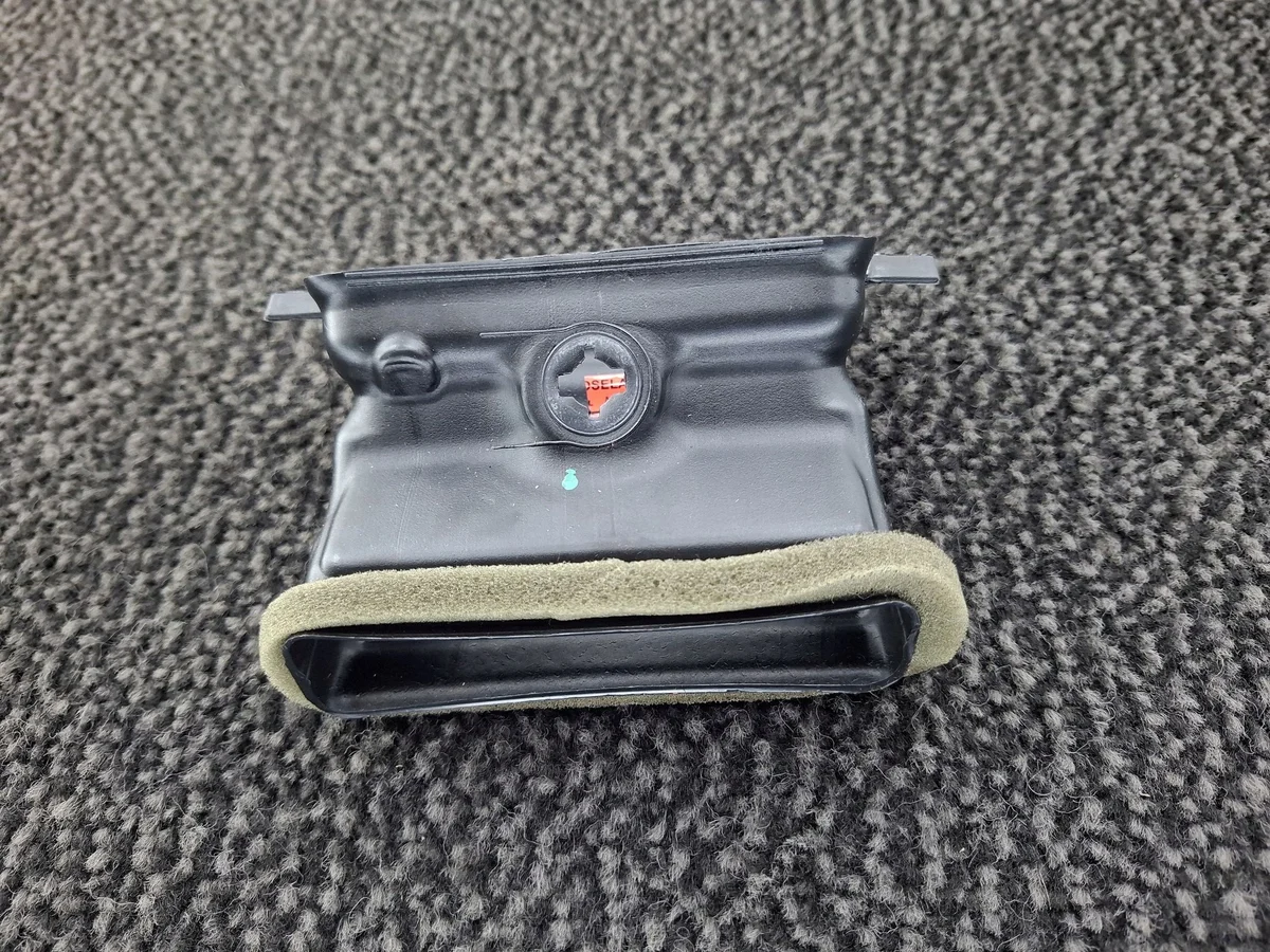 Audi A4 S4 B9 8W Canal d'air cabine 8W0857042 image 10