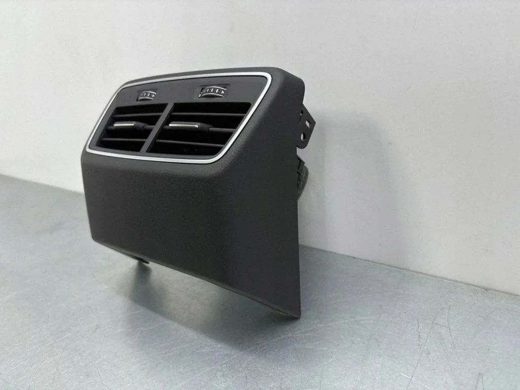 Rejilla Ventilación Trasera Audi A7 Sportback 4K0819203A image 3