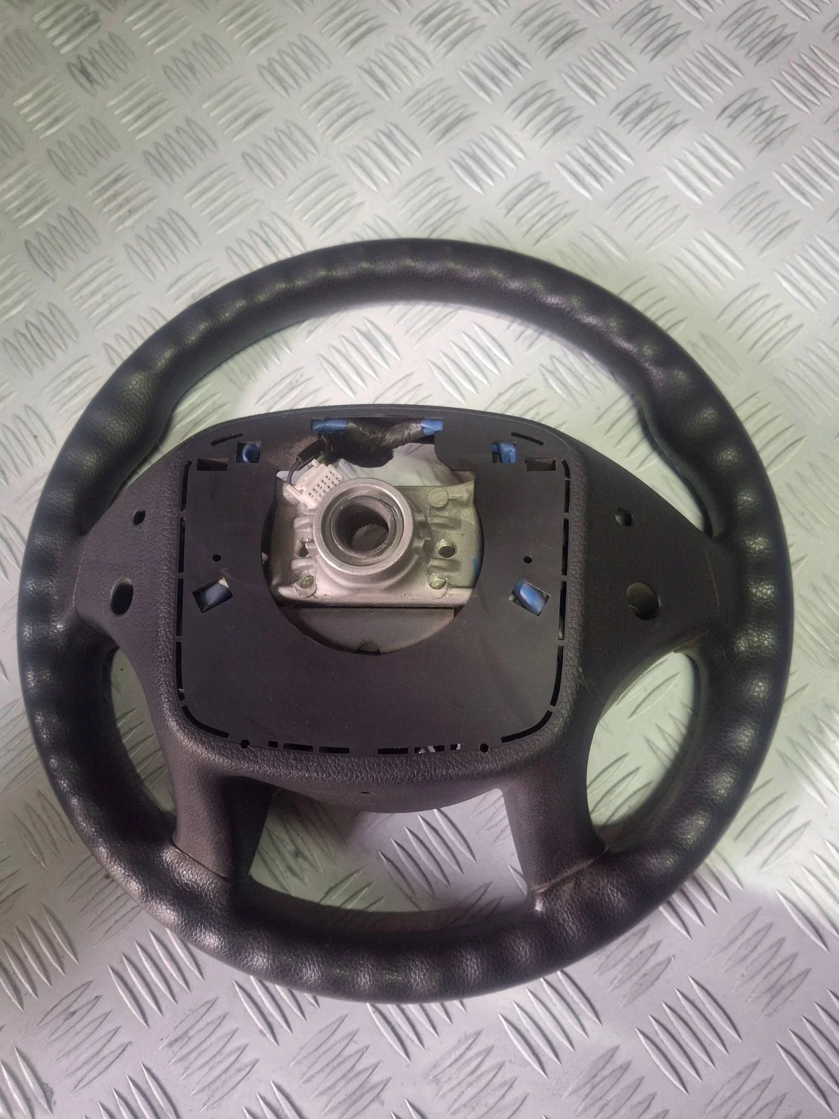 Stuur Hyundai OE 56113-A6000 Gebruikt image 4