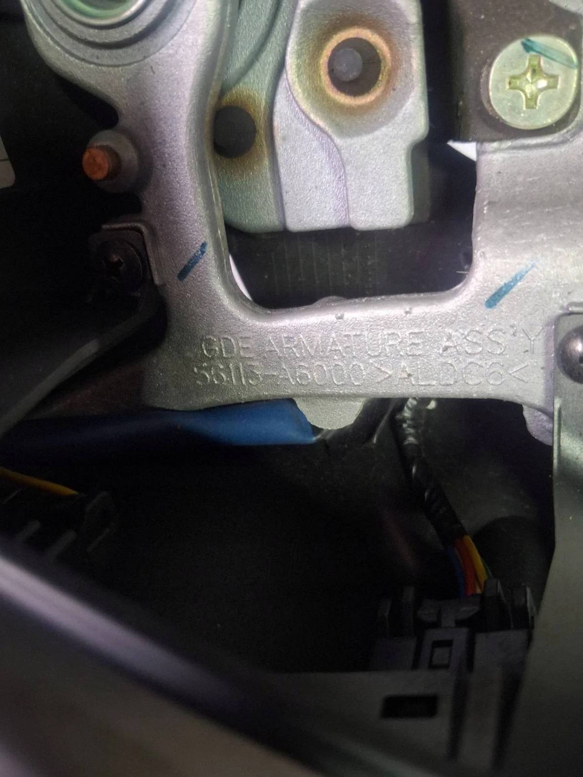 Stuur Hyundai OE 56113-A6000 Gebruikt image 5