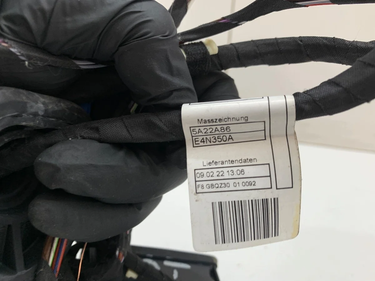 Cable Puerta Trasera Derecha BMW G02 OEM image 4