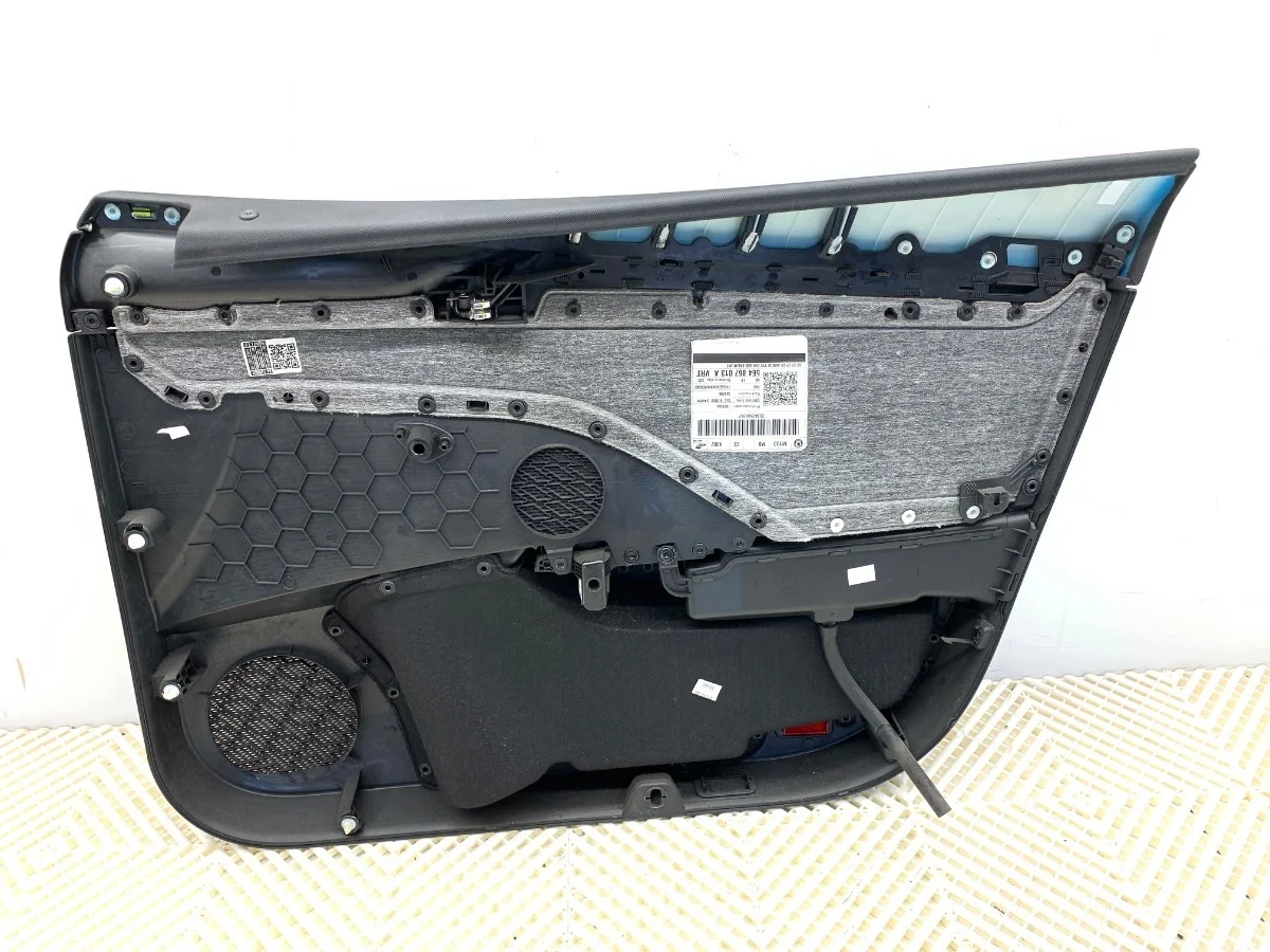 Skoda Octavia IV 5E4867013A Türverkleidung links vorne image 4