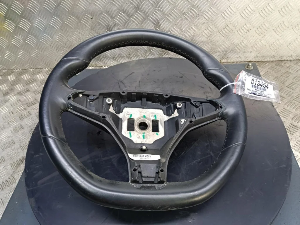 Tesla Model S Volante Couro Preto W-13454-