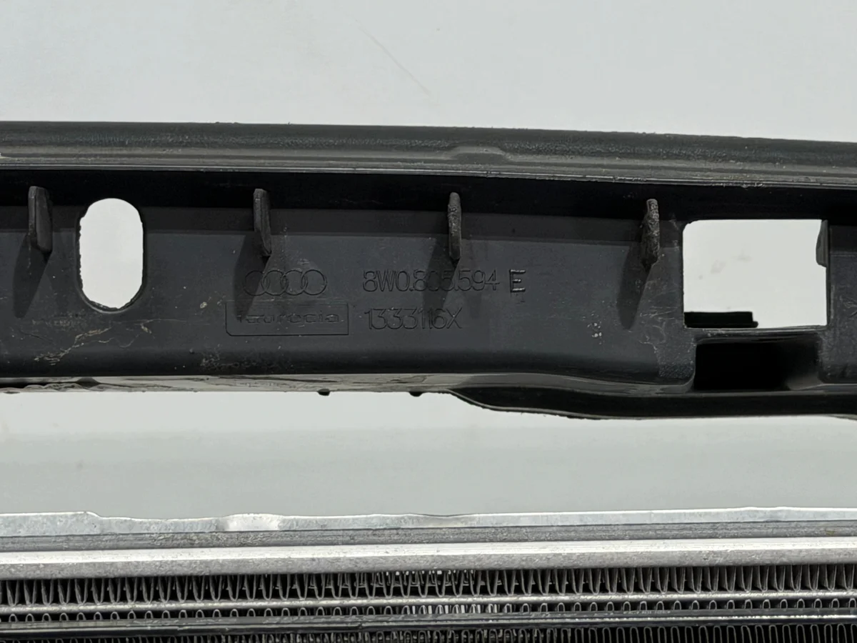 Audi A4 B9 8W0 2.0 TDI Panel Frontal Usado image 7