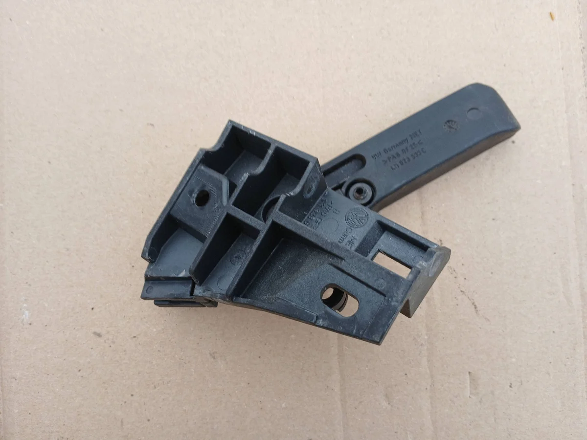 Hood Release Handle VW Transporter T5 Used