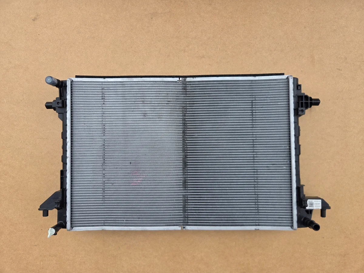 Koelvloeistofradiator Kia EV3 204pk