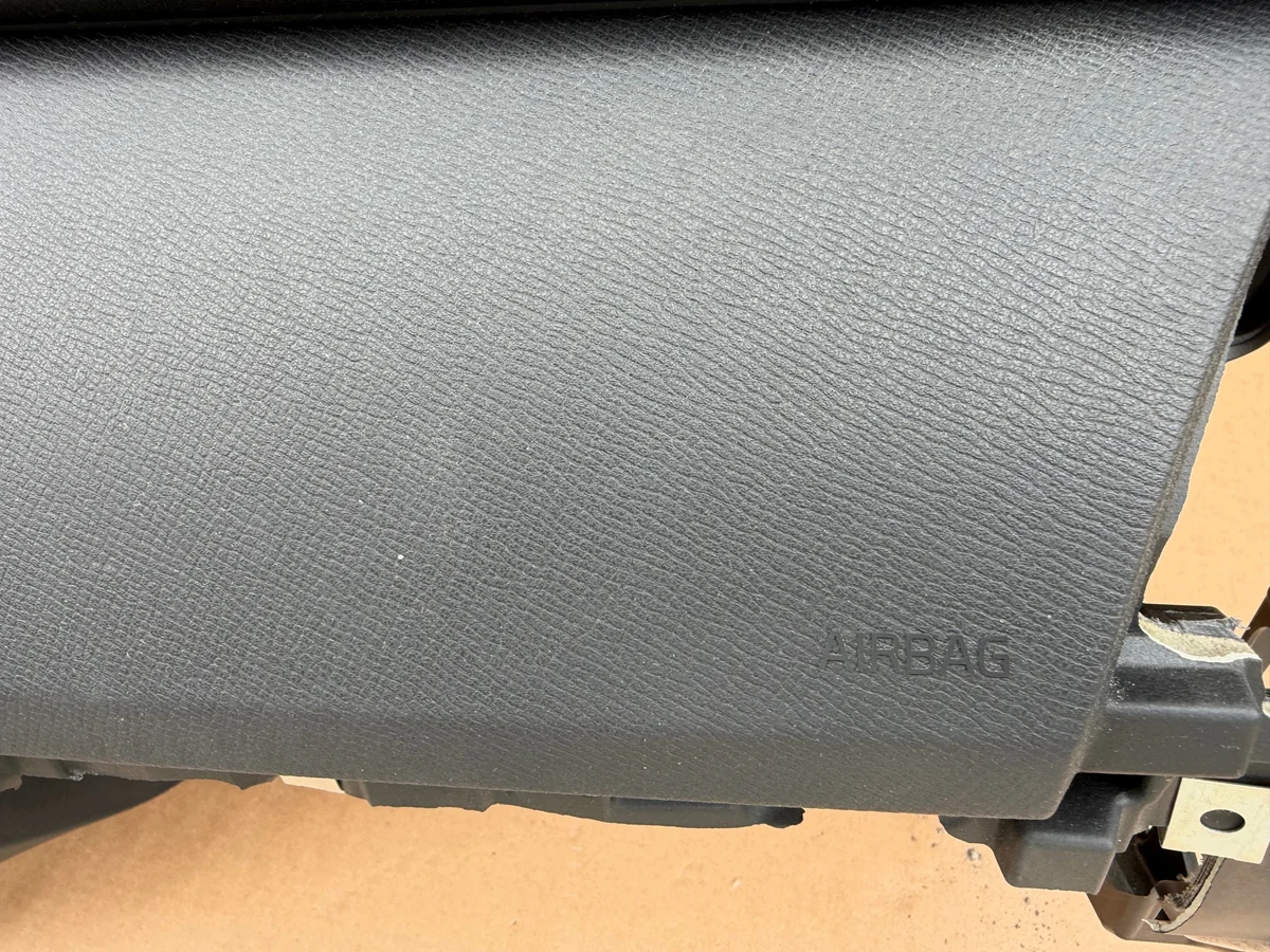 Volvo XC90 II Dashboard Console 2015-2024 image 7