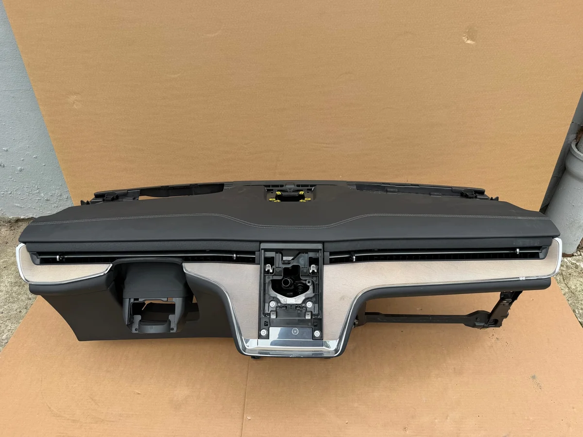 Volvo EX90 Consola Tablero Cuero Usado