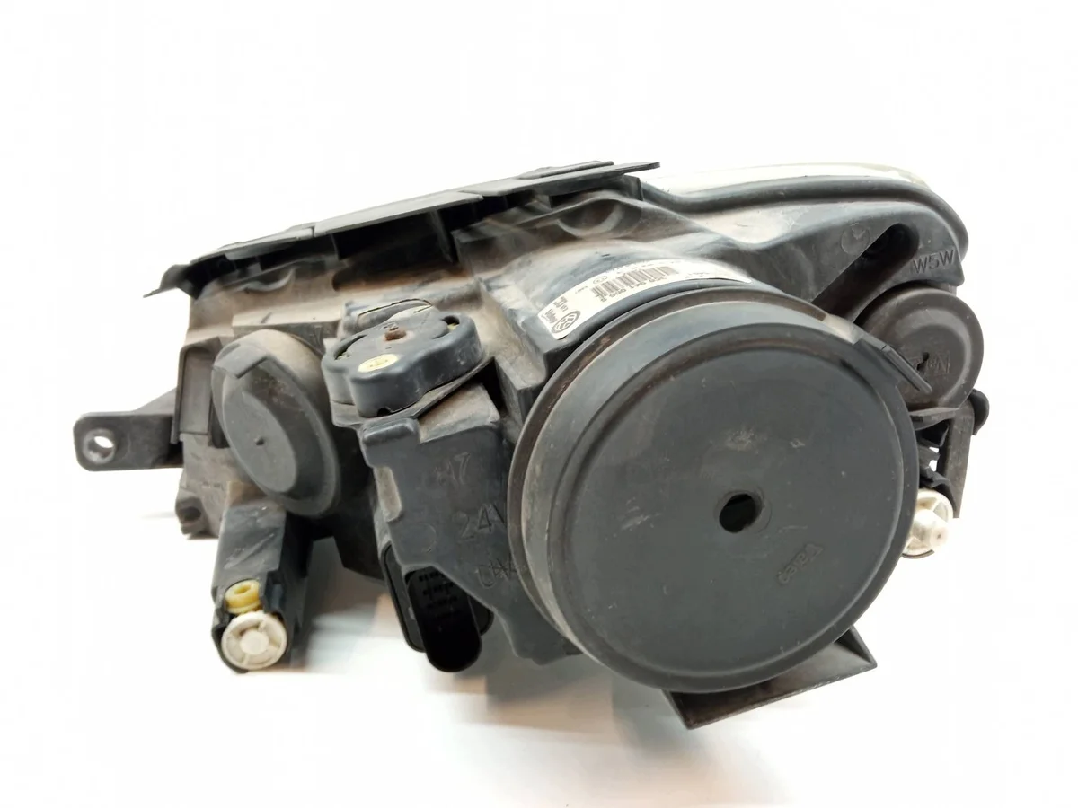 Scheinwerfer Rechts H7 Linse VW Passat B6 image 3