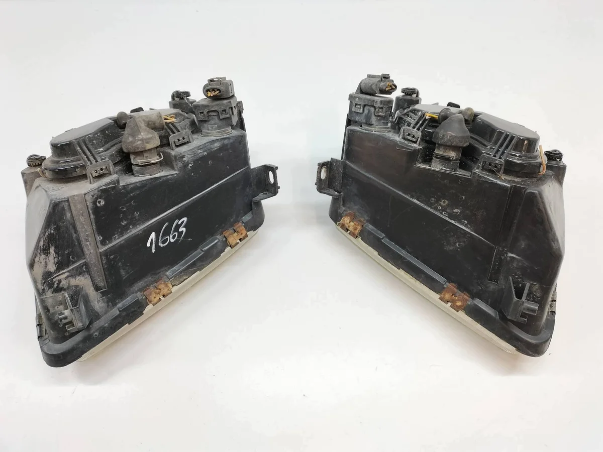 Audi A3 8L Headlights Left Right Used image 8