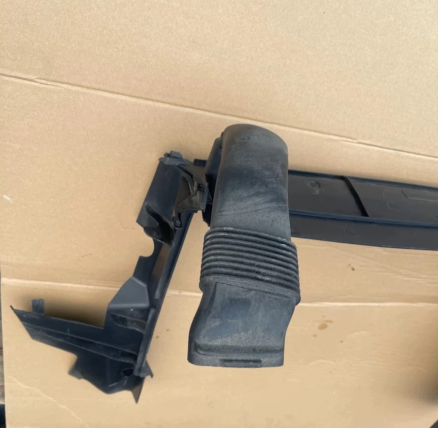 Luftlenkblech Renault Scenic III OE 214760027R image 3