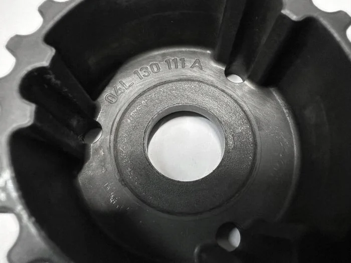VW AUDI 2.0 TDI roue de distribution 04L130111A image 3