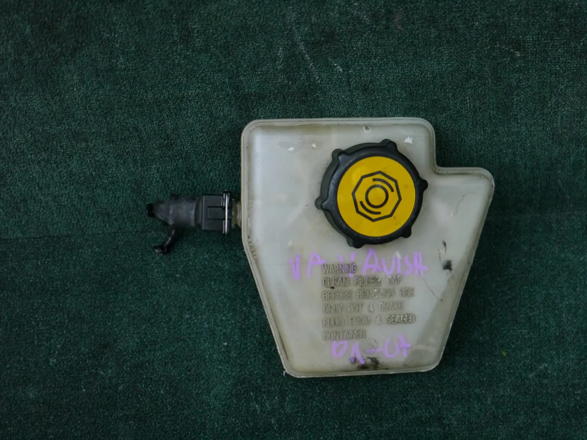 Aston Martin Vanquish reservoir slang 2001-2007
