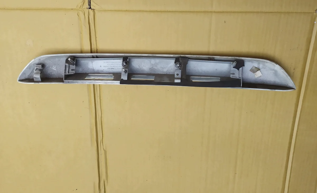 Renault Captur Zierleiste Kofferraumklappe 848101082R image 4