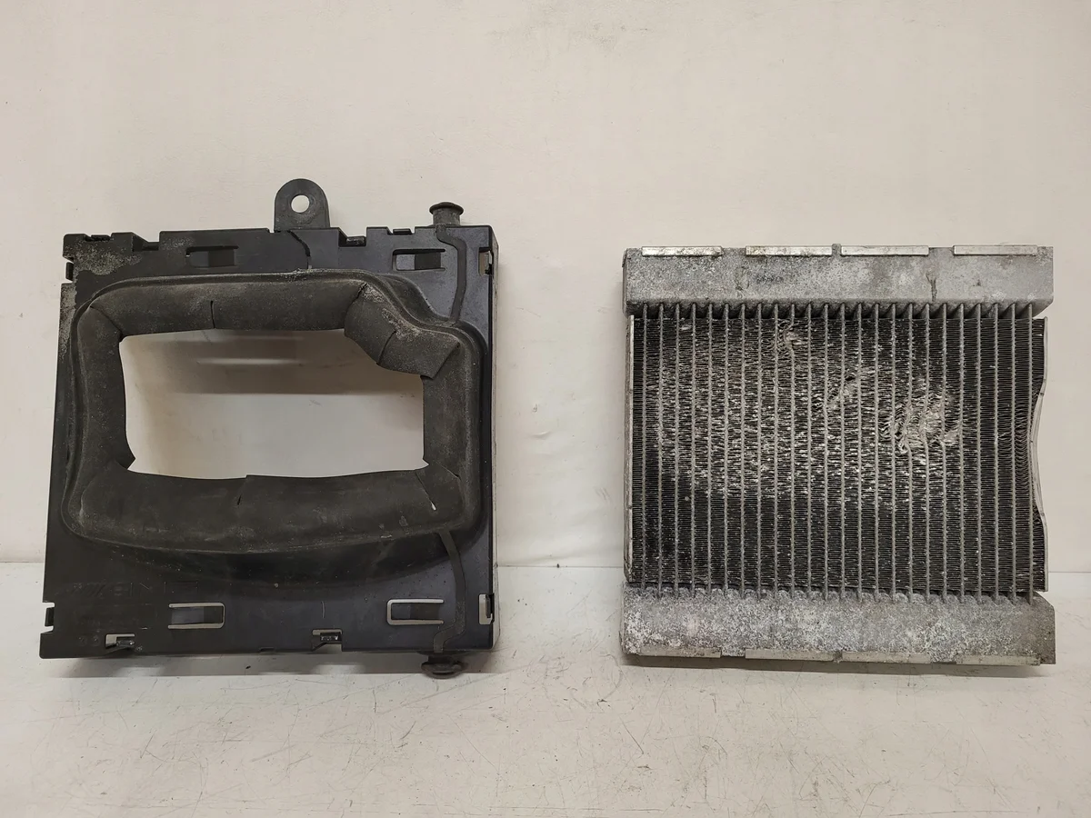 Kühler Wasser Mercedes A-Klasse W176 A0995003203