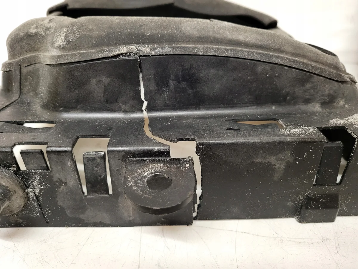 Kühler Wasser Mercedes A-Klasse W176 A0995003203 image 8