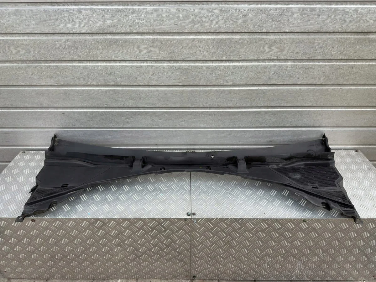 Jaguar F-Pace Podszybie Usado OEM HK83-4105-A