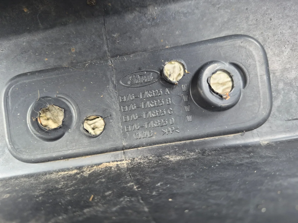 Ford Transit Courier Achterbumper ET76-17K823 image 6