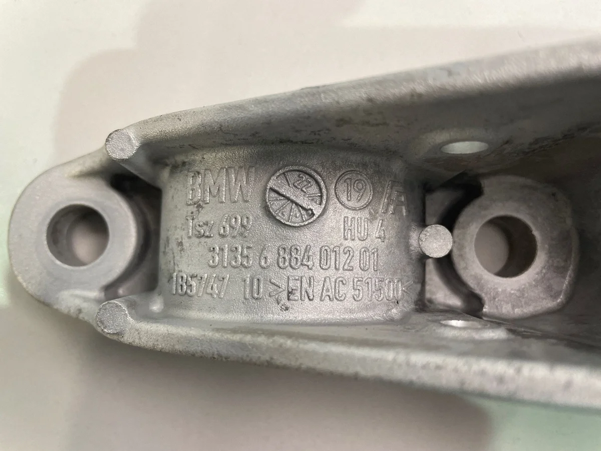 BMW 5 G30 G31 Stabilisatorsteun Voor 6884012 image 5