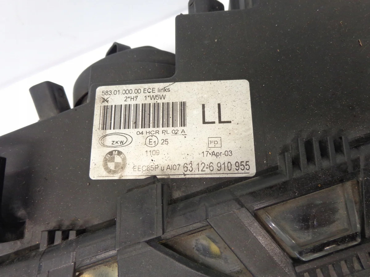 BMW E46 Sedan Kombi Left Front Headlight Used image 5