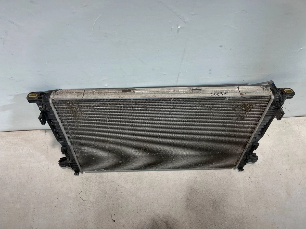 Radiateur d'eau Audi A4 A5 A6 A7 A8 Q7 Q8 image 6