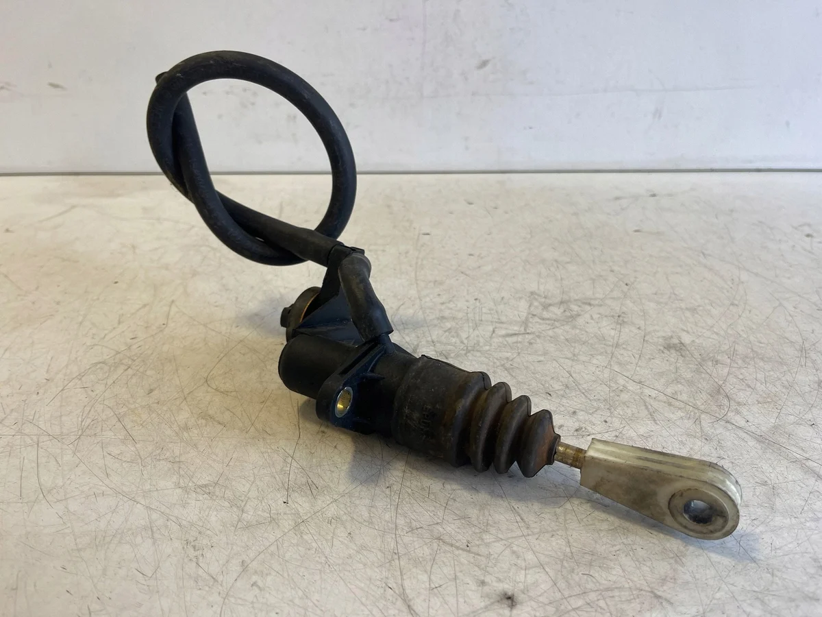 Passat B5 FL Werkingscilinder 8E2721401D image 3