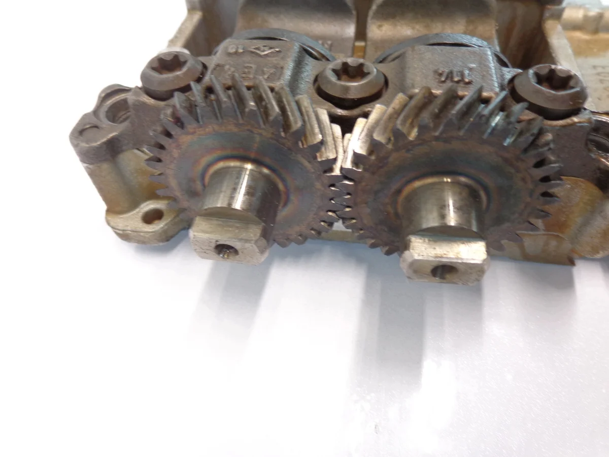 BMW E46 1.8 N46 Ölpumpe Wellen Gebraucht image 4