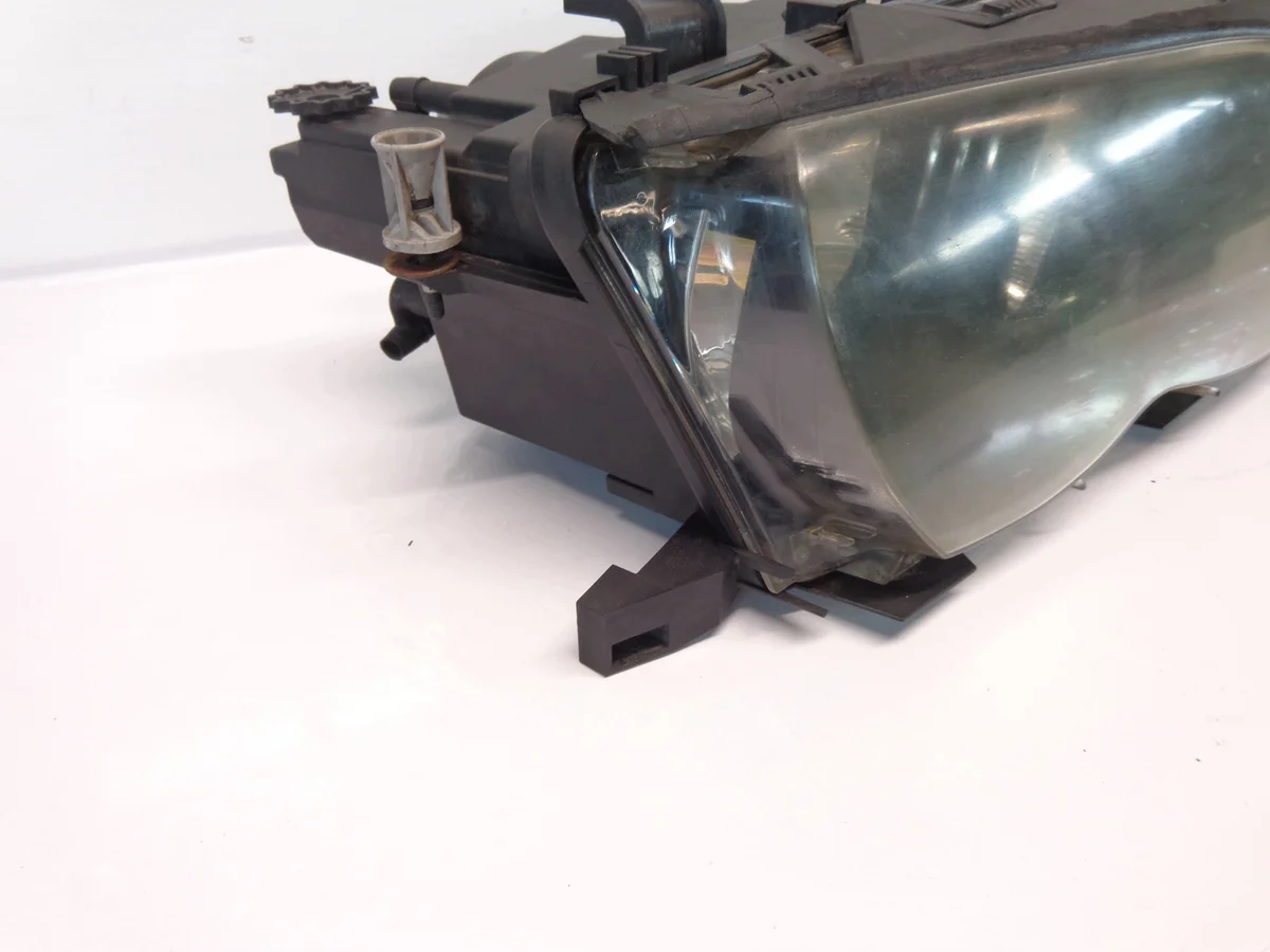 BMW E46 LCI Scheinwerfer Rechts 6910956 image 5